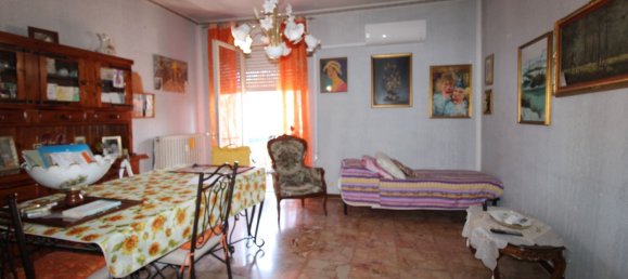 Apartamento de 4 habitaciónes en Alba, Italy No. 204041 8