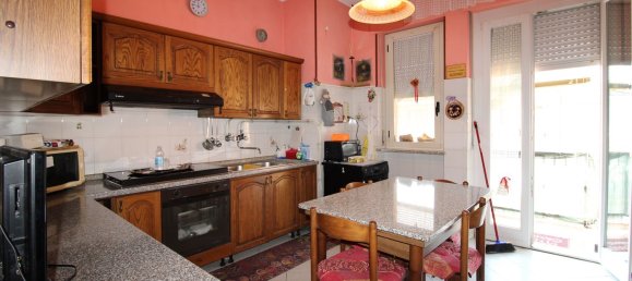 Apartamento de 4 habitaciónes en Alba, Italy No. 204041 29