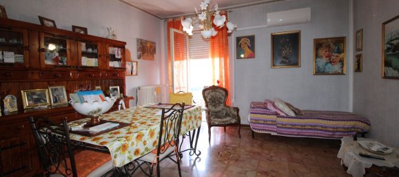 Apartamento de 4 habitaciónes en Alba, Italy No. 204041 9