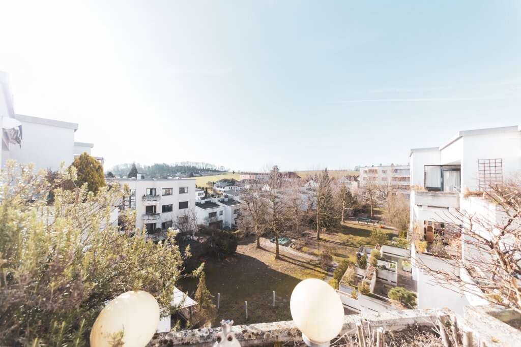 5 rooms Apartment in Leonding, Austria No. 97132