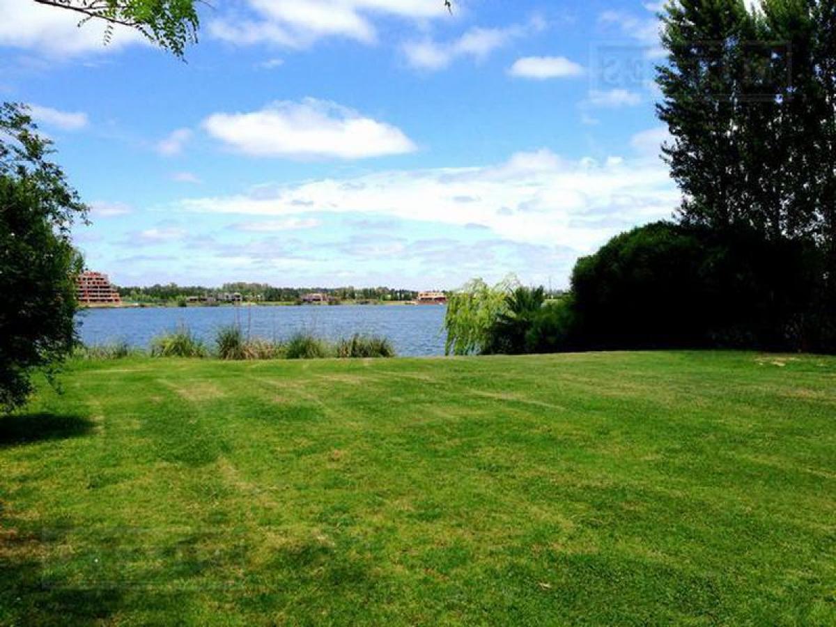  Land in Tigre, Argentina No. 118429