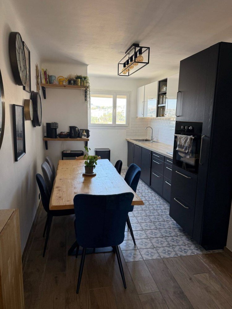 Estudio en Marseille, France No. 331236