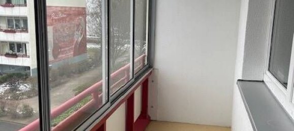 4 rooms Apartment in Neubrandenburg, Germany No. 12000 12