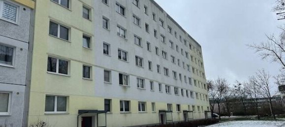 4 rooms Apartment in Neubrandenburg, Germany No. 12000 2