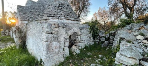 2 bedrooms House in Ceglie Messapica, Italy No. 138246 2