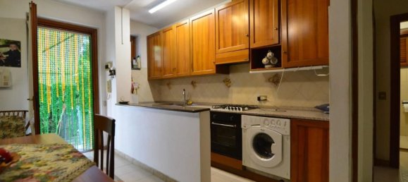 5 bedrooms Apartment in Massa, Italy No. 343994 8