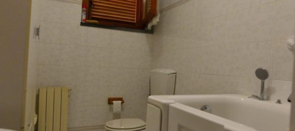 5 bedrooms Apartment in Massa, Italy No. 343994 14