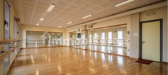 5-Zimmer Büro in Gattatico, Italy, Nr. 165423 2