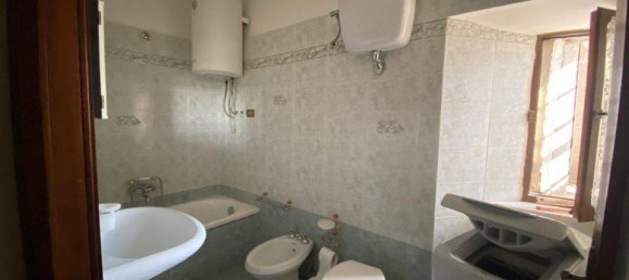 2 bedrooms Apartment in Castel Viscardo, Italy No. 351606 9