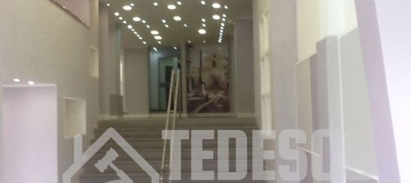 300m² Commercial property in Benevento, Italy No. 303760 4