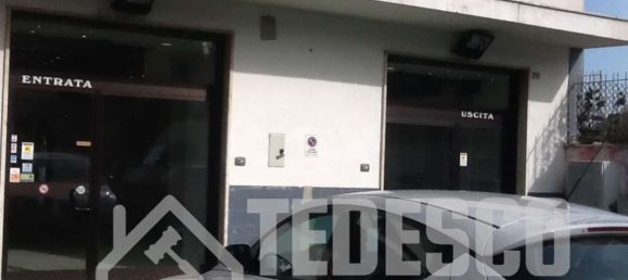 300m² Commercial property in Benevento, Italy No. 303760 3