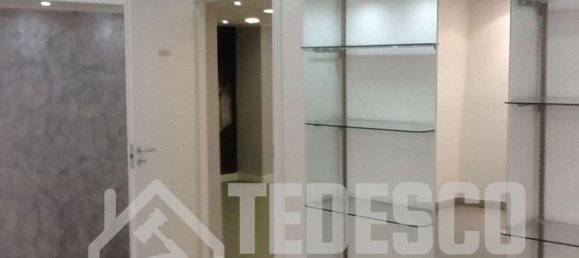 300m² Commercial property in Benevento, Italy No. 303760 33