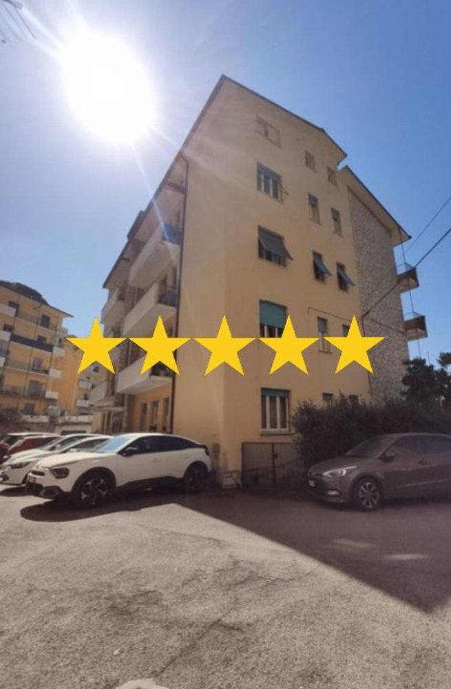 4 rooms Apartment in Perugia, Italy No. 190448