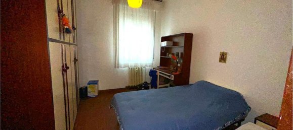 5 rooms Apartment in Modena, Italy No. 215007 17