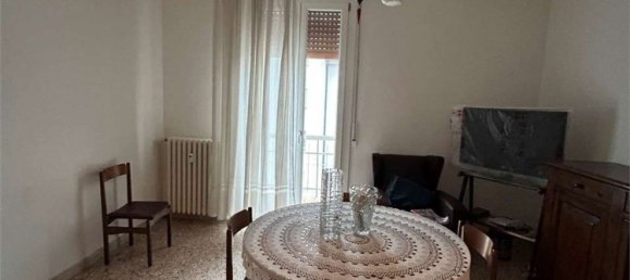 5 rooms Apartment in Modena, Italy No. 215007 11