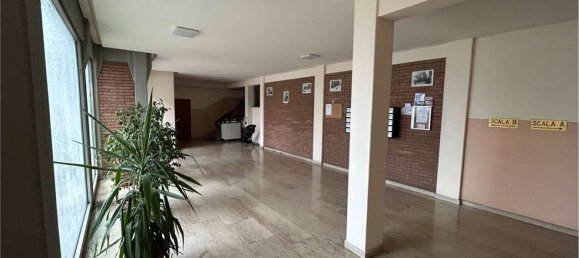 5 rooms Apartment in Modena, Italy No. 215007 26