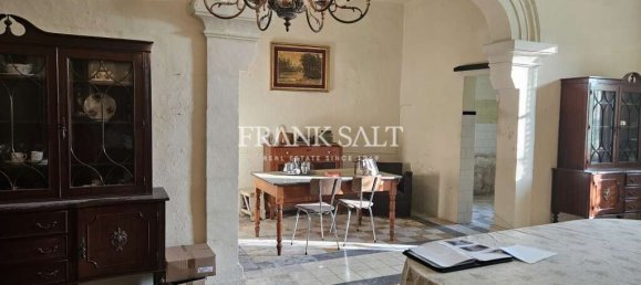 4 bedrooms Hotel in Zurrieq, Malta No. 2542 9