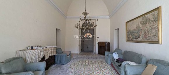 4 bedrooms Hotel in Zurrieq, Malta No. 2542 8