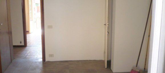 4 rooms Apartment in Colle di Val d'Elsa, Italy No. 175693 5