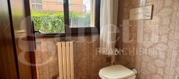 5 rooms Villa in Castelfranco Veneto, Italy No. 299021 8