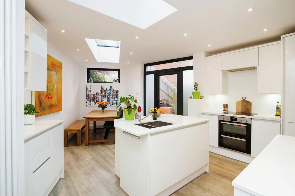 4 bedrooms Townhouse in Tunbridge Wells, United Kingdom No. 10417