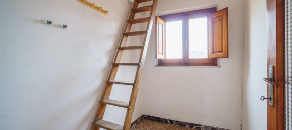 Edificio de 5 habitaciónes en Montecatini Terme, Italy No. 120989 24