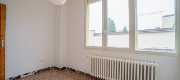 Edificio de 5 habitaciónes en Montecatini Terme, Italy No. 120989 19