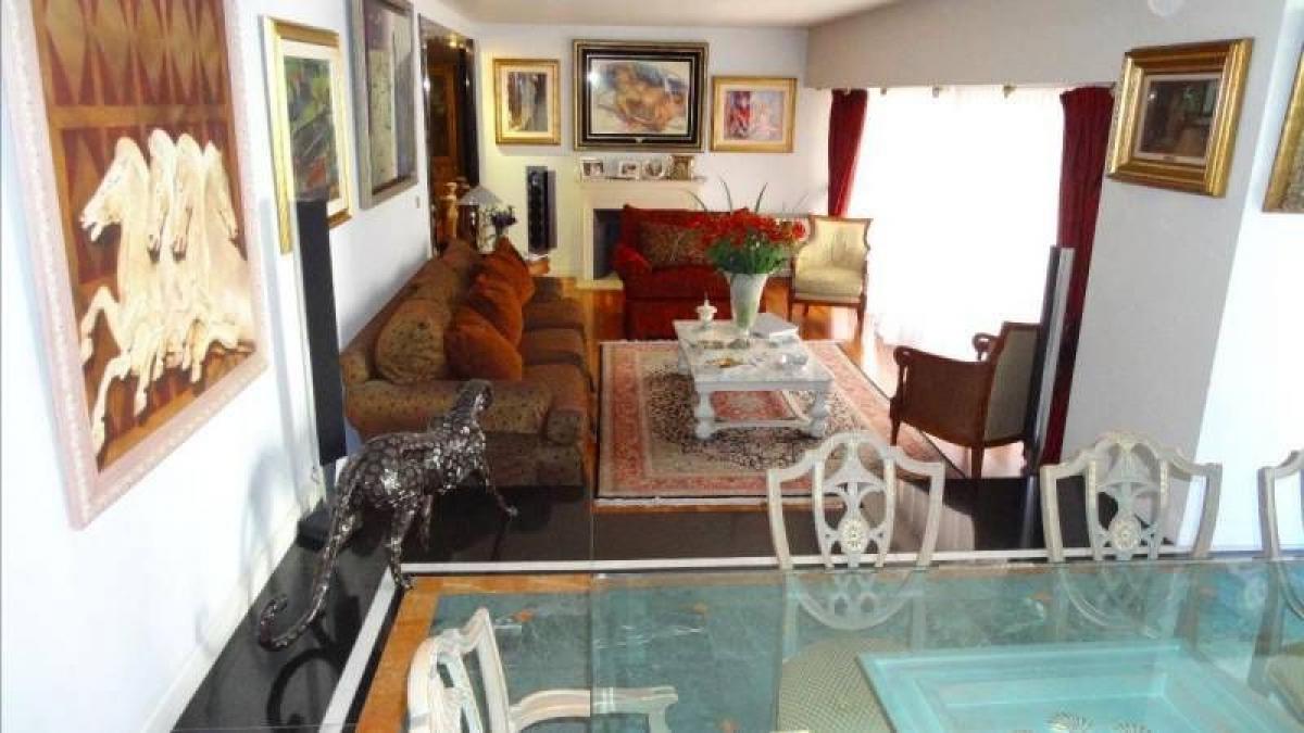 5 bedrooms Apartment in Buenos Aires, Argentina No. 76203