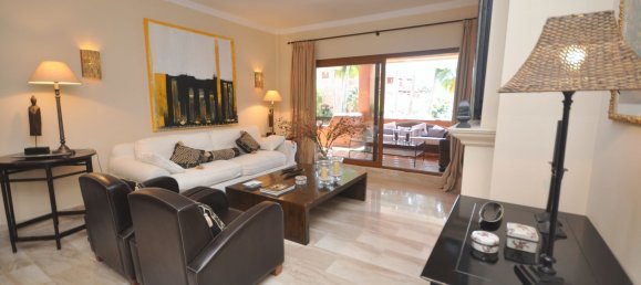 2 bedrooms Apartment in Estepona, Spain No. 156063 9