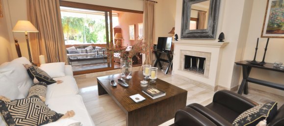 2 bedrooms Apartment in Estepona, Spain No. 156063 7