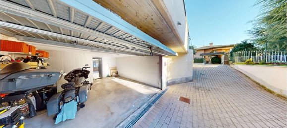 5-salle Maison à Fornovo San Giovanni, Italy No. 235849 26