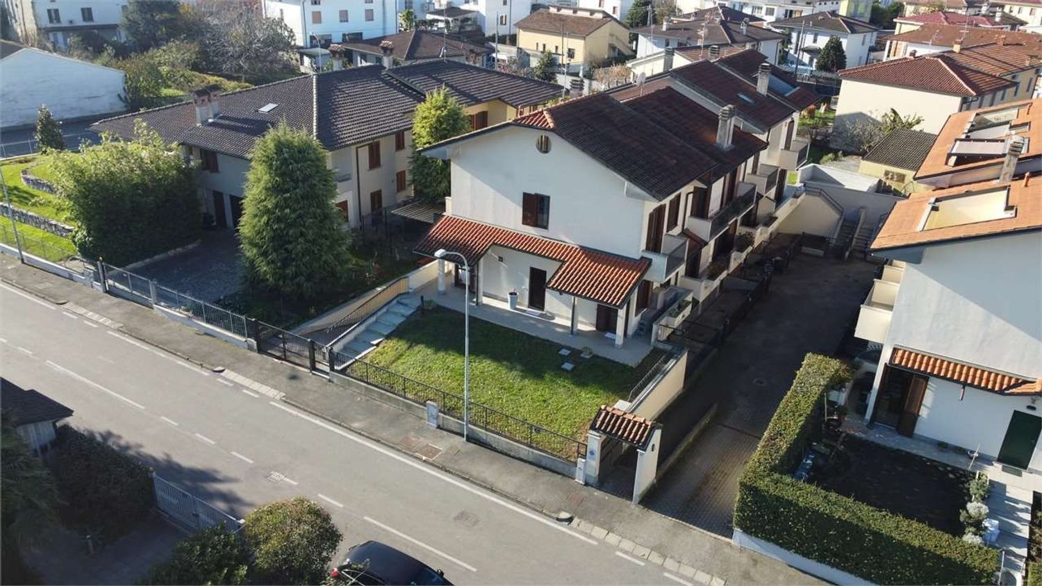 5-salle Maison à Fornovo San Giovanni, Italy No. 235849