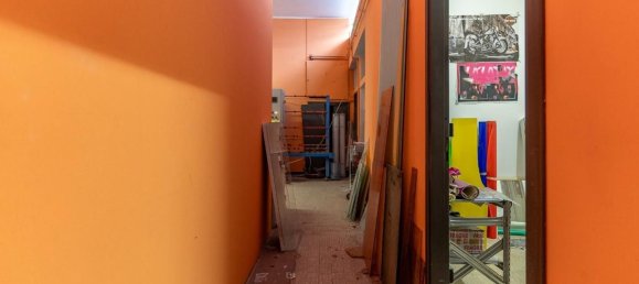 148m² Warehouse in Empoli, Italy No. 359890 12