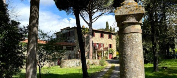 11 bedrooms Villa in Cortona, Italy No. 293 4
