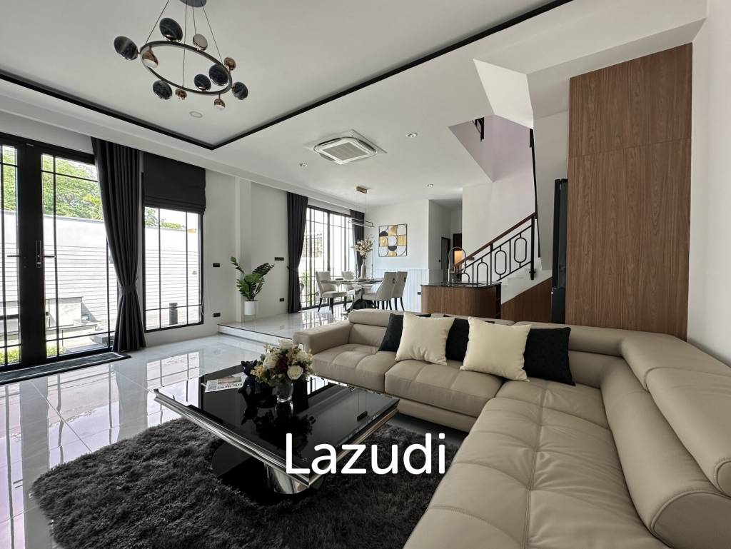 3 bedrooms Bungalow in Pattaya, Thailand No. 24217