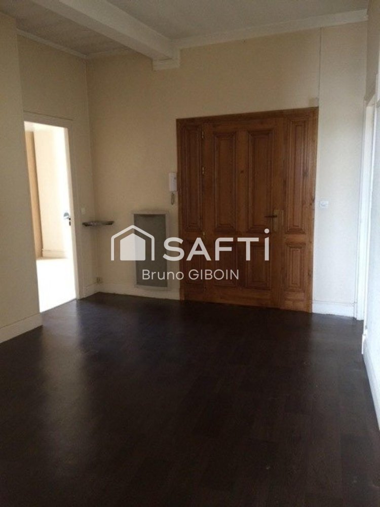 3 Schlafzimmer Wohnung in Gien, France, Nr. 316237