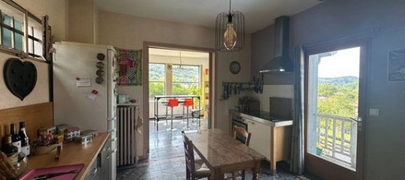 4 bedrooms House in Besancon, France No. 305534 9