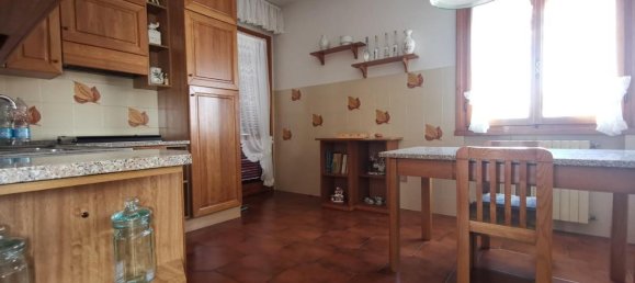 Квартира с 8 комнатами в Санта Кроче суль Арно, Италия № 38643 30