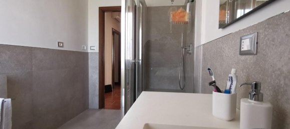 Квартира с 8 комнатами в Санта Кроче суль Арно, Италия № 38643 112