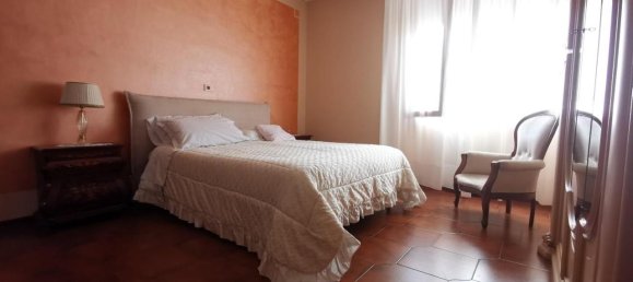 Квартира с 8 комнатами в Санта Кроче суль Арно, Италия № 38643 43