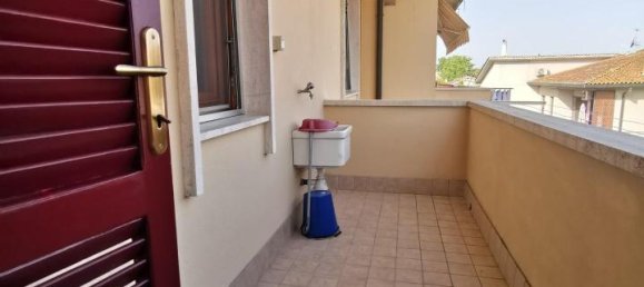 Квартира с 8 комнатами в Санта Кроче суль Арно, Италия № 38643 32