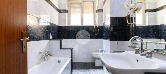 3 bedrooms Apartment in Rome, Italy No. 330726 14