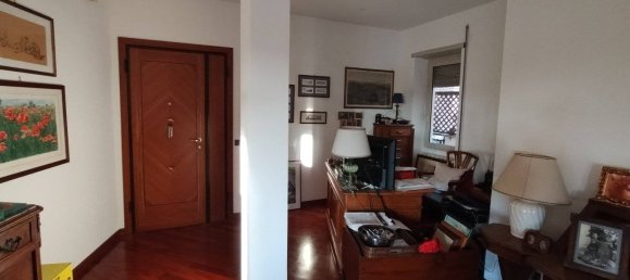 3 Schlafzimmer Wohnung in Rome, Italy, Nr. 197254 4