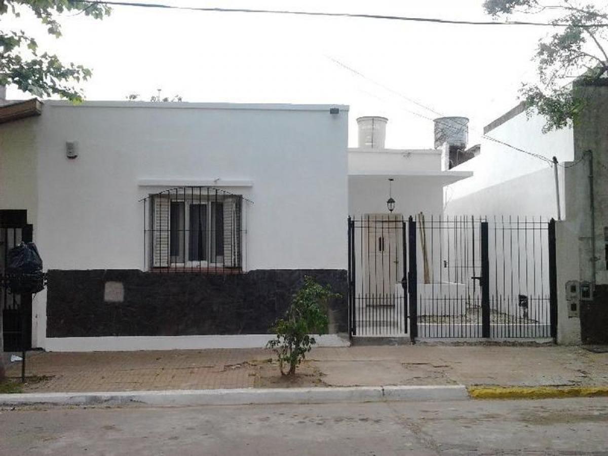 2 Schlafzimmer Haus in Quilmes, Argentina, Nr. 97863
