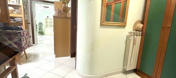 4-Zimmer Wohnung in Naples, Italy, Nr. 31058 7