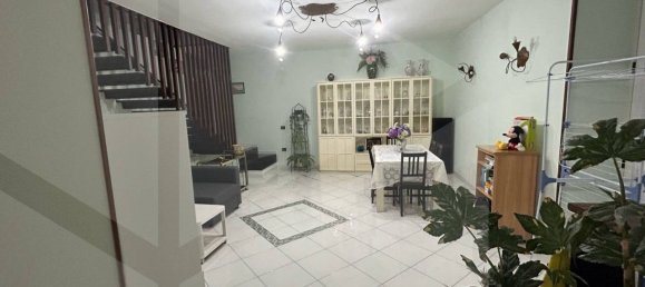 4-Zimmer Wohnung in Naples, Italy, Nr. 31058 13