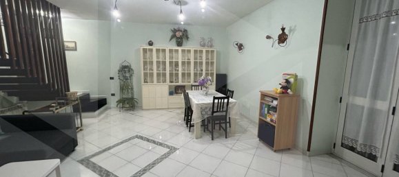 4-Zimmer Wohnung in Naples, Italy, Nr. 31058 16