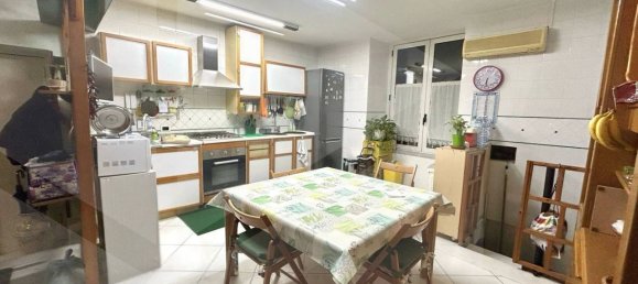4-Zimmer Wohnung in Naples, Italy, Nr. 31058 10