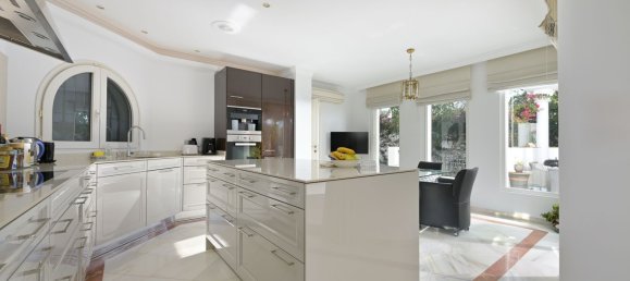 5 غرف نوم فيلا في Marbella, Spain رقم 41786 35