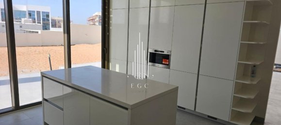 4 Schlafzimmer Villa in Abu Dhabi, UAE, Nr. 93636 7